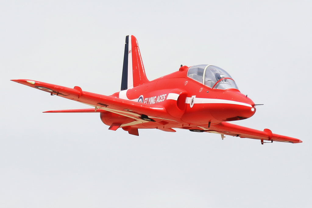 FMS Bae Hawk Red Arrow 80mm EDF | RC-suihkulennokki | PNP | 12-lapainen tuuletin | Predator 100A ESC | Metalliservot | Korkea yksityiskohtaisuus